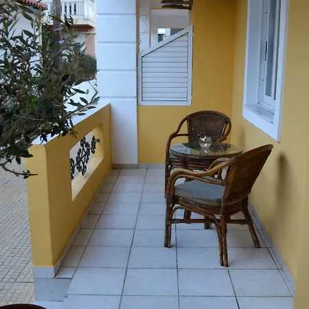 Appartement Raph's Studios-apts By The Sea *